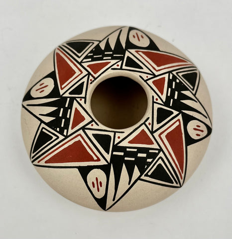 Red & Black Star on Buff Pot by Silvia Rodriguez