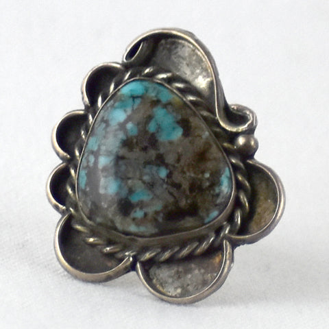 Vintage Turquoise Wire Design Ring